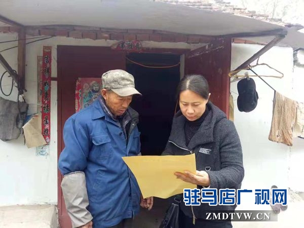 確山縣衛(wèi)計(jì)委深入幫扶村開展健康扶貧政策宣傳活動