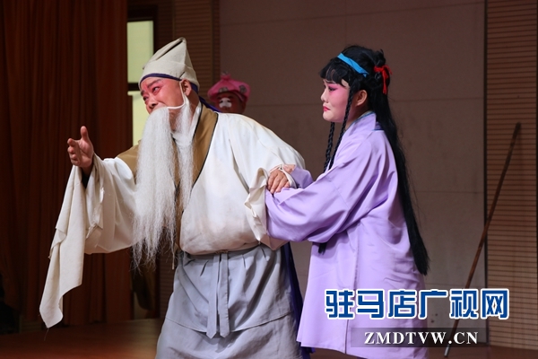 戲劇進校園活動走進駐馬店實驗小學(xué)