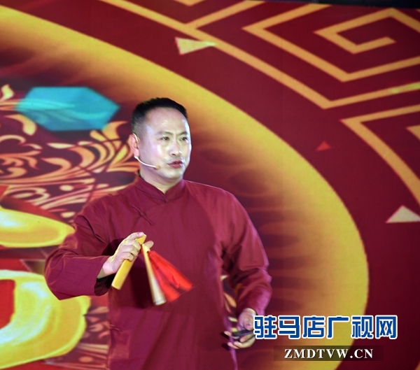 正陽縣舉辦“粒?；ㄉ?，濃濃故鄉(xiāng)情”主題元宵節(jié)晚會