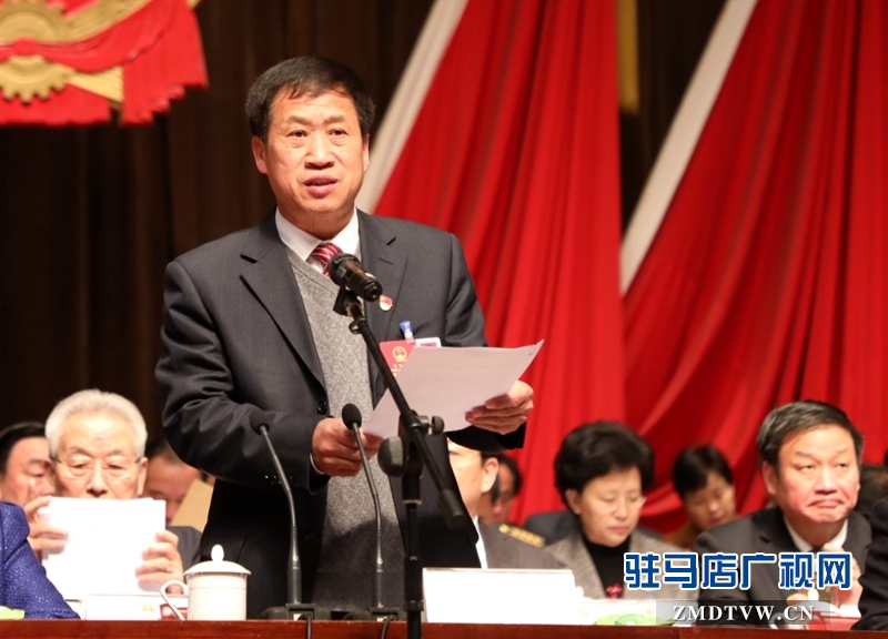上午九時，張憲中宣布大會開幕