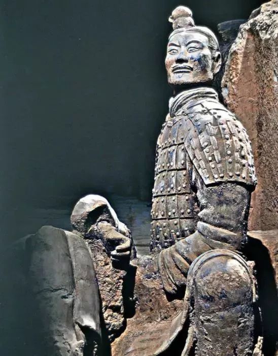1974年的兵馬俑復(fù)活事件是真是假？兵馬俑真的是用活人燒出來(lái)的嗎 