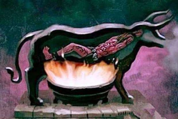  一外國(guó)銅匠設(shè)計(jì)了一種殘忍刑具,設(shè)計(jì)好后,國(guó)王:就用你來(lái)試試！