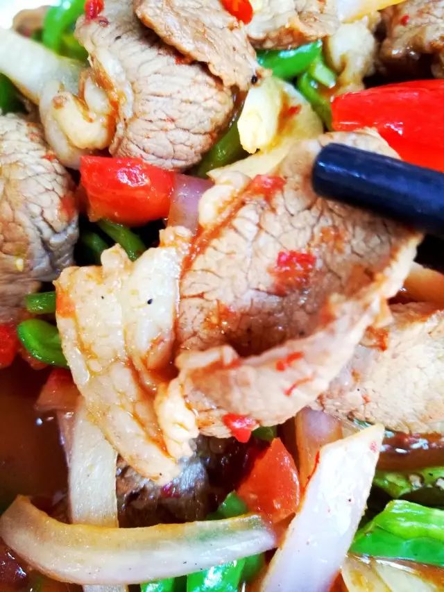 深夜食堂：攢勁弟弟帶你吃！烏魯木齊十大經典拌面館，咱新疆人就好這口... 