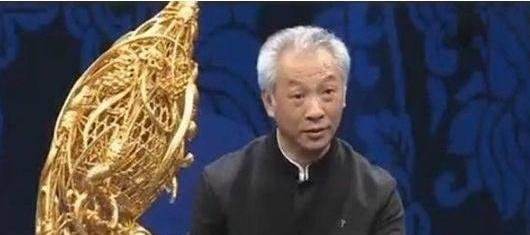小伙鑒寶估價20萬，觀眾當場就想買，專家：你少說了幾個零 