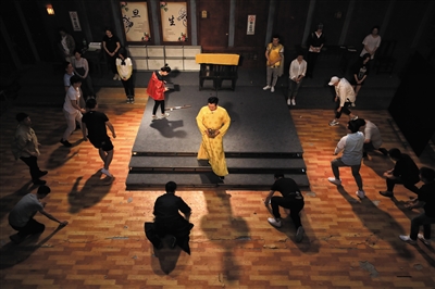 土生土長的北京曲劇，還有誰在唱？ 