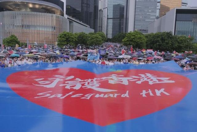 忍無可忍，終于出手了！這一次香港人不再沉默，這個決定非同尋常 