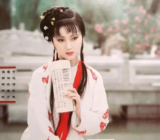 《紅樓夢》：分寸感，是一個人最高級的教養(yǎng) 