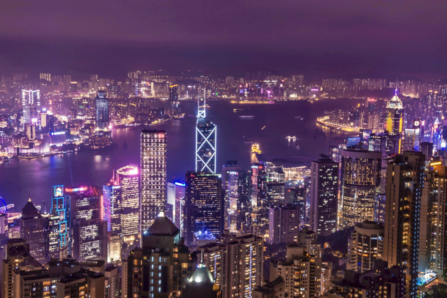 “香港，不是你們?yōu)樗麨榈牡胤?！?那些年，我們追過的“阿sir” 