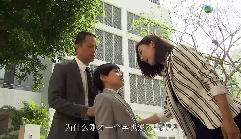 金霄大廈，今宵請你多珍重 