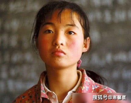 《一個也不能少》的魏敏芝近況，嫁給了美籍華人，定居美國變成胖大媽 
