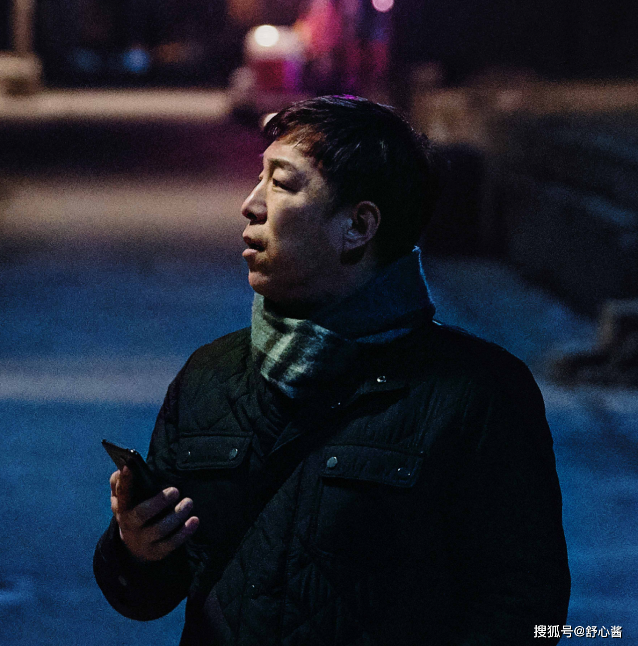 兩大重要角色都不露臉？黃渤這部新片，戳痛了中國(guó)式婚戀眾生相！ 