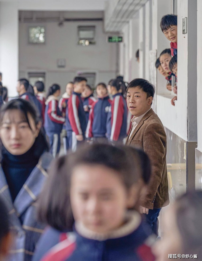 兩大重要角色都不露臉？黃渤這部新片，戳痛了中國(guó)式婚戀眾生相！ 