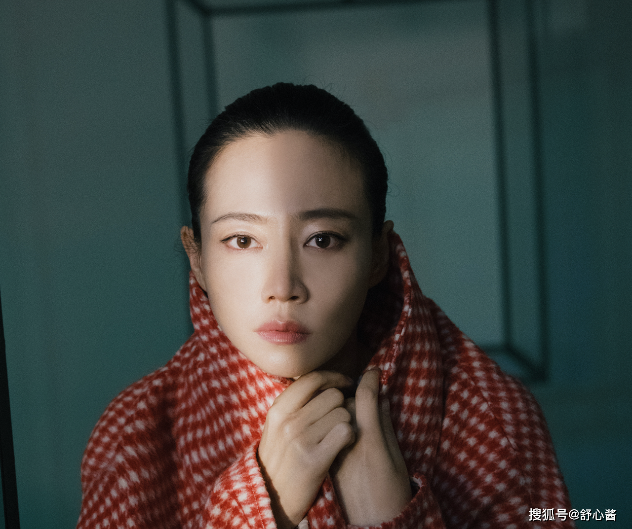 兩大重要角色都不露臉？黃渤這部新片，戳痛了中國(guó)式婚戀眾生相！ 