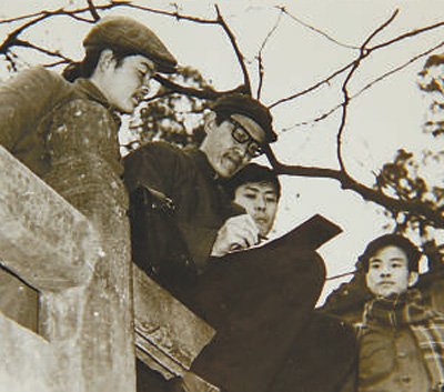 曾孝濂 把花草畫(huà)進(jìn)書(shū)本里（講述·一輩子一件事）