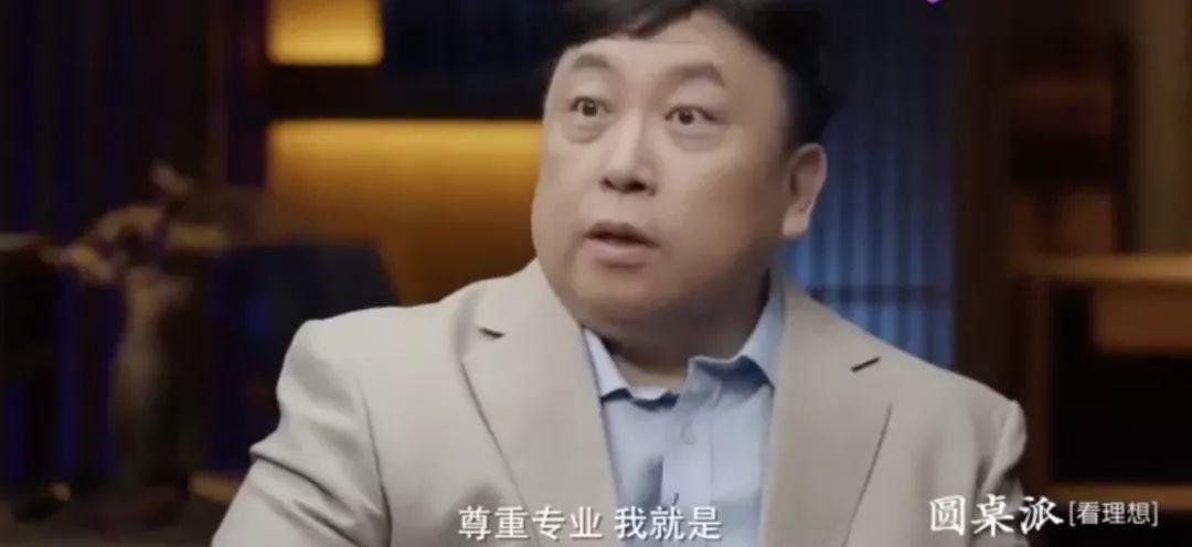 懟大導(dǎo)演、批評名演員，太不體面！但他是一個講真話的孤獨(dú)者 