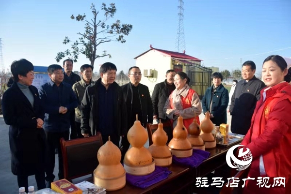 大型義診活動走進(jìn)汝南縣小方村