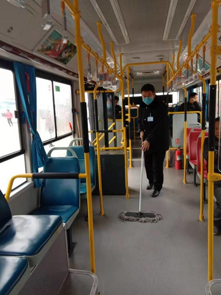 疫情防控：駐馬店公交車日消毒兩次，駕駛員佩戴口罩