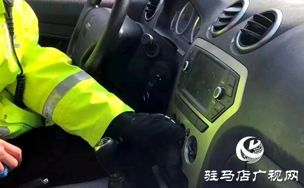 返程路上，如何快速通過疫情查控點(diǎn)？