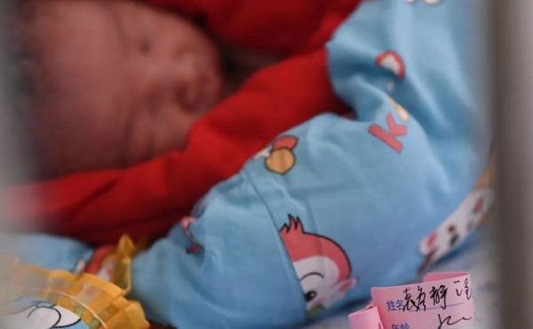 你好，寶貝！中原戰(zhàn)“疫”中“三個(gè)寶寶”的故事 