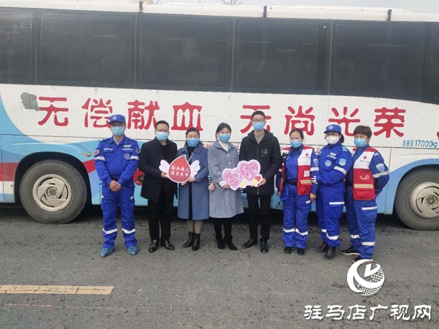 獻血救人“疫”不容辭，新蔡縣727人參與無償獻血