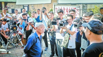 輕喜劇風格讓扶貧劇生動起來