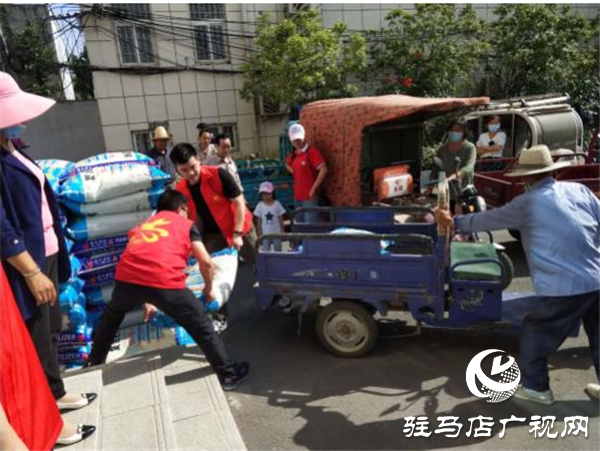 關王廟鄉(xiāng)三夏期間積極幫扶困難群眾