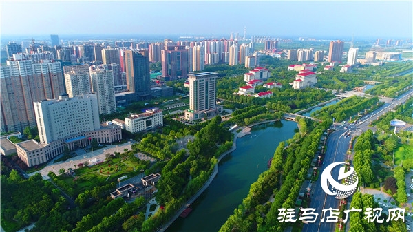 開發(fā)區(qū)深入推進綠化建設(shè)?    助力創(chuàng)建生態(tài)園林城市