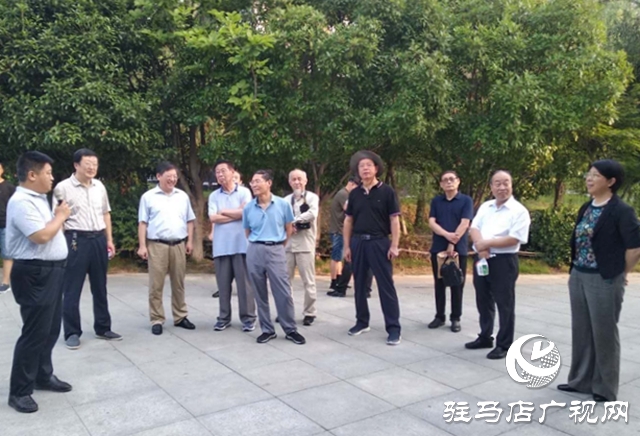 省民協(xié)專(zhuān)家論證組對(duì)平輿縣申報(bào)“中國(guó)太任文化之鄉(xiāng)”工作考察指導(dǎo)