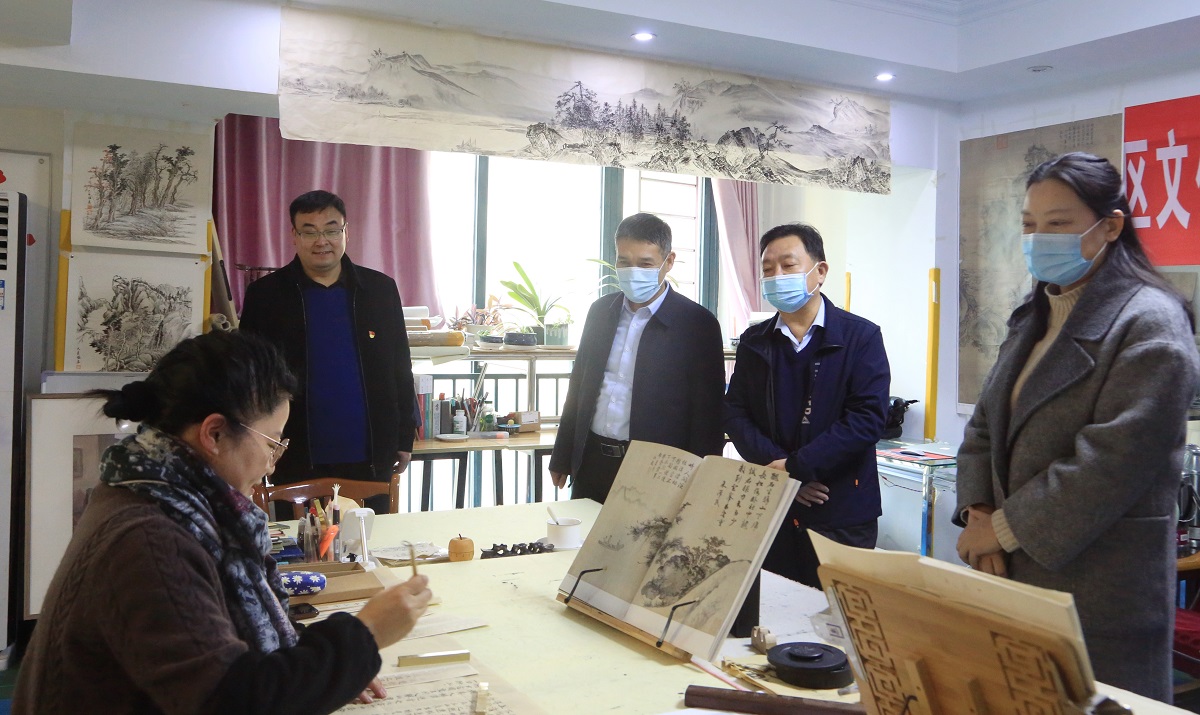 駐馬店市驛城區(qū)委常委、宣傳部長張德武調研文化工作