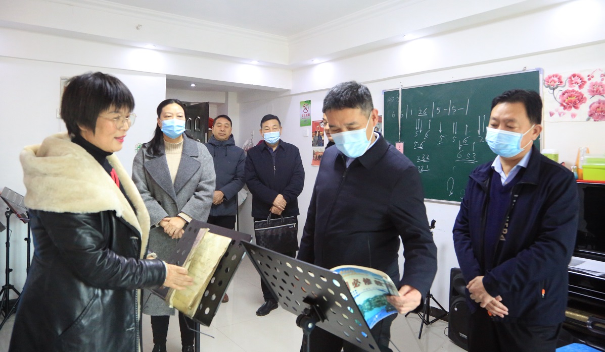 駐馬店市驛城區(qū)委常委、宣傳部長張德武調研文化工作