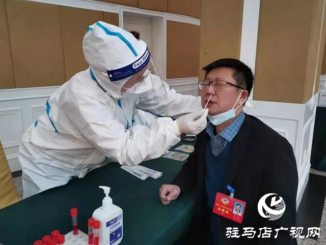 懷揣良策 肩負使命！出席市政協(xié)四屆六次會議的委員們陸續(xù)報到