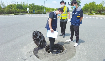 汛期，咱腳下的井蓋安全嗎？遇無(wú)蓋窨井傷人，誰(shuí)擔(dān)責(zé)？