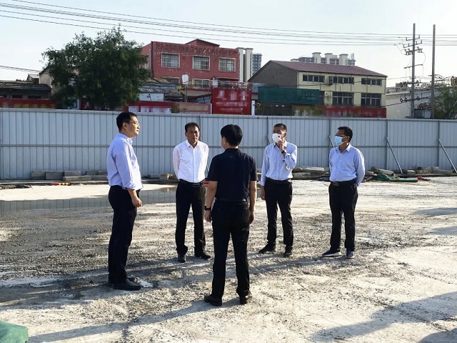 副市長賈迎戰(zhàn)蒞臨視察！保民生，促發(fā)展！金科·君悅公館項目西側(cè)盤古山路南延工程通車在即！