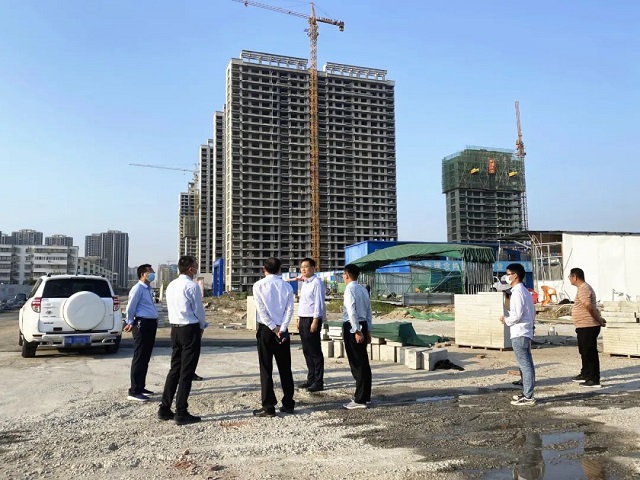 副市長賈迎戰(zhàn)蒞臨視察！保民生，促發(fā)展！金科·君悅公館項目西側(cè)盤古山路南延工程通車在即！