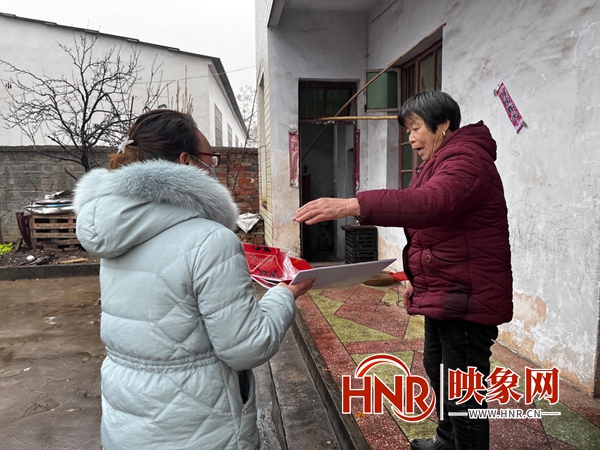 駐馬店市驛城區(qū)朱古洞鄉(xiāng)：送‘?！M(jìn)鄉(xiāng)村 年味暖人心