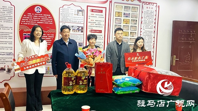駐馬店市開發(fā)區(qū)慈善總會(huì)調(diào)研組到關(guān)王廟鄉(xiāng)考察民生工作情況