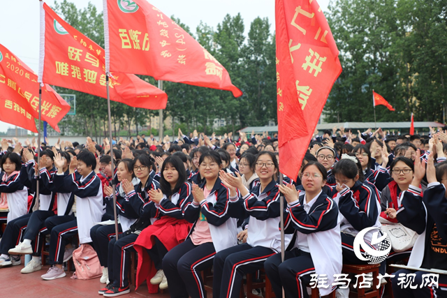 正陽縣第二高級(jí)中學(xué)舉辦“決勝高考”勵(lì)志演講會(huì)