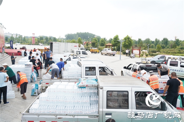 正陽(yáng)縣總工會(huì)舉行2023年“送清涼”集中發(fā)放儀式