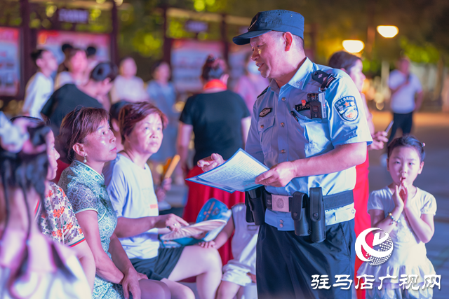 駐馬店市公安局經(jīng)濟開發(fā)區(qū)分局：酷熱夏夜 “汗”衛(wèi)平安