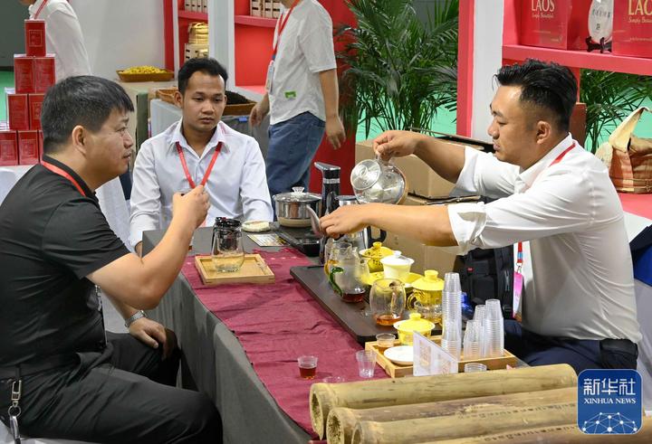 駐馬店市市長李躍勇：做好“土特產(chǎn)”文章 推動農(nóng)產(chǎn)品加工業(yè)高質(zhì)量發(fā)展