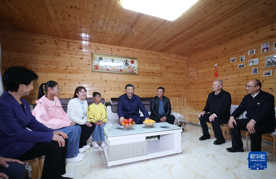 習(xí)近平在黑龍江考察時(shí)強(qiáng)調(diào) 牢牢把握在國(guó)家發(fā)展大局中的戰(zhàn)略定位 奮力開(kāi)創(chuàng)黑龍江高質(zhì)量發(fā)展新局面