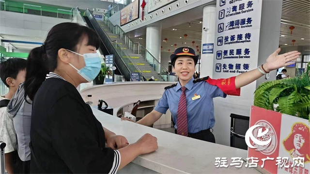 駐馬店車務(wù)段：加開31趟臨客列車 應(yīng)對(duì)雙節(jié)客流高峰