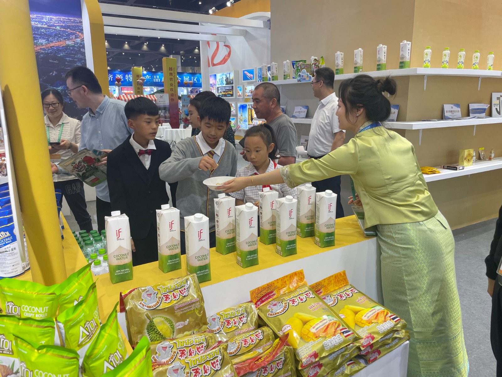 河南投洽會(huì)6萬(wàn)平方米展區(qū)有啥看點(diǎn)？帶你一起探營(yíng)！