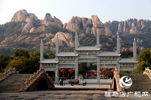 游景點(diǎn)、看話?。●v馬店各景區(qū)擦亮服務(wù)招牌迎接八方來(lái)客