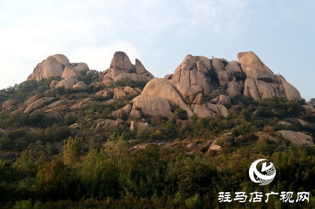 游景點(diǎn)、看話?。●v馬店各景區(qū)擦亮服務(wù)招牌迎接八方來(lái)客