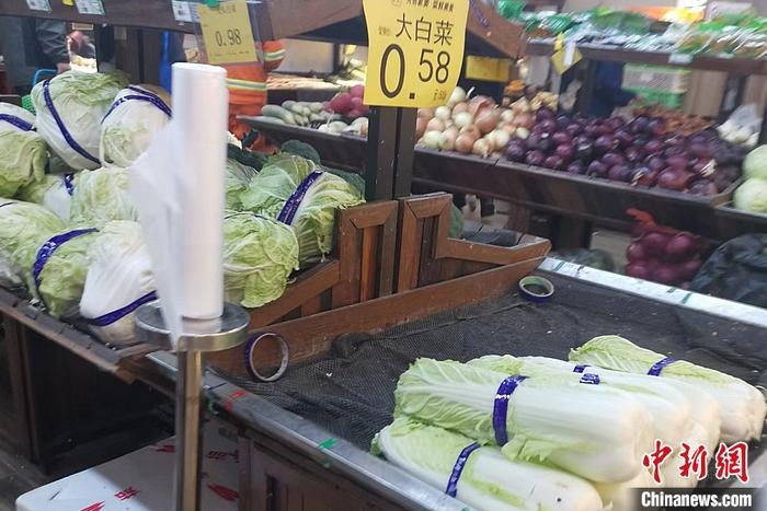 幾塊錢買一堆菜，今冬蔬菜為何跌出“白菜價”？