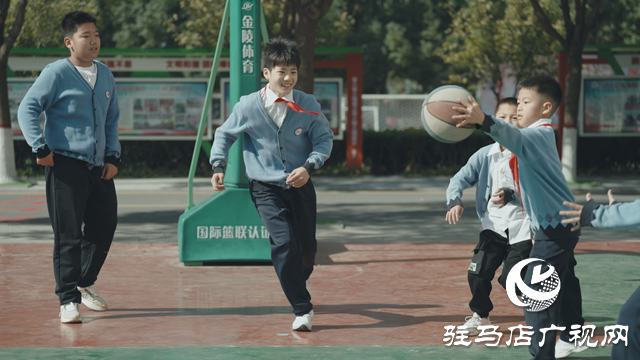 “每天一節(jié)體育課”多不多?