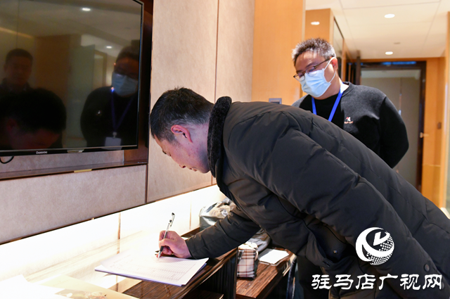 傳民意 話期待！駐馬店市人大代表向大會報到