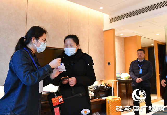 傳民意 話期待！駐馬店市人大代表向大會報到