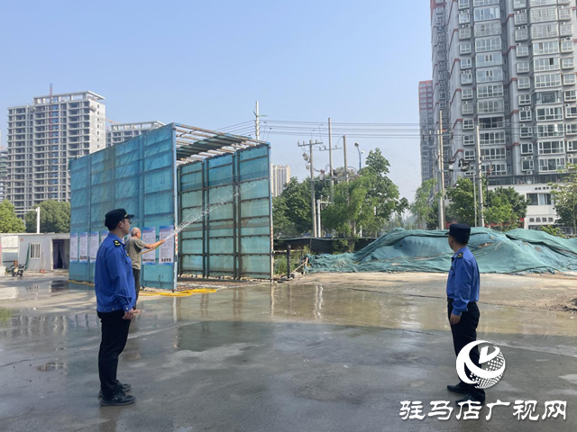 駐馬店經(jīng)濟開發(fā)區(qū)城市管理局：治理揚塵污染 共享一方藍(lán)天